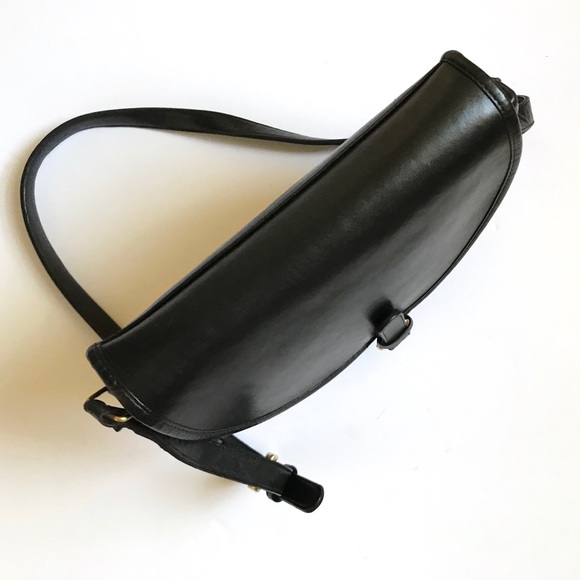 SOLD ||||| Authentic Coach Leatherware Saddle Bag - Picture 6 of 8
